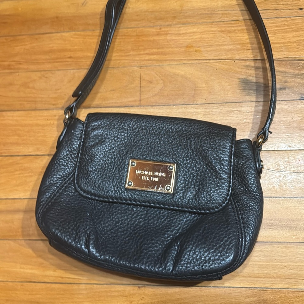 Michael Kors crossbody purse